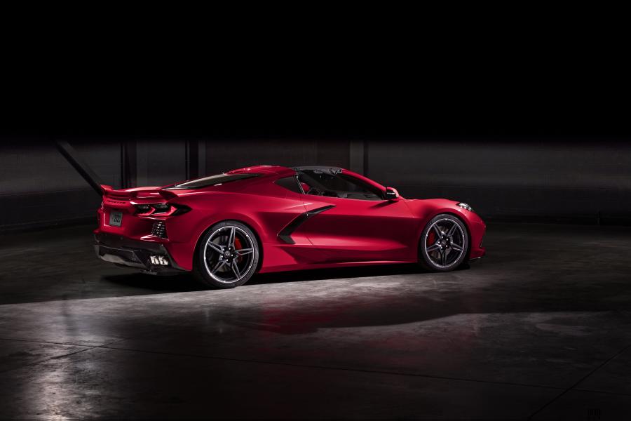  Chevrolet Corvette Stingray Z51 (C8) 2019 года  (NA) (фото 20 из 77)